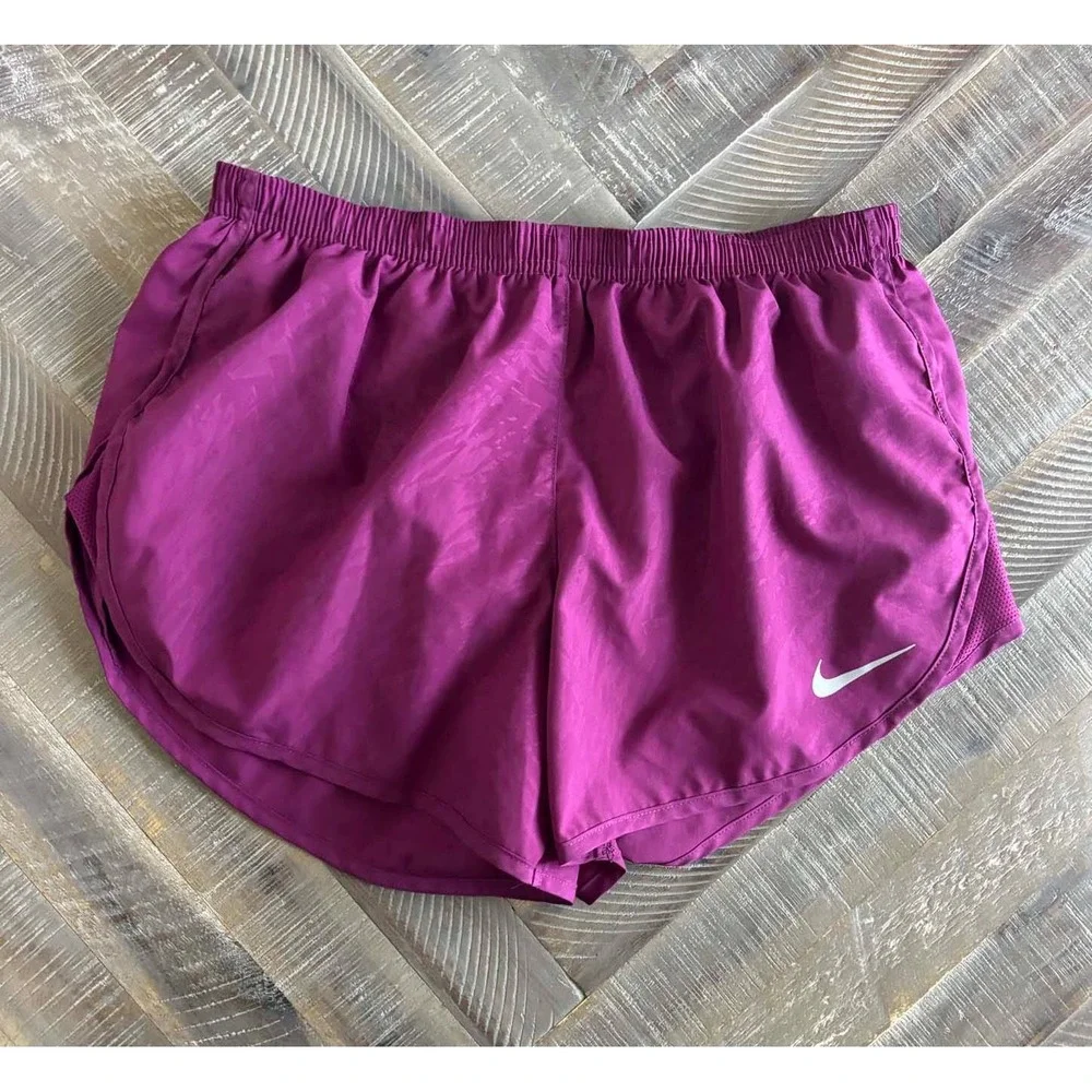 Nike Dri-FIT Running Shorts Womens Medium Purple